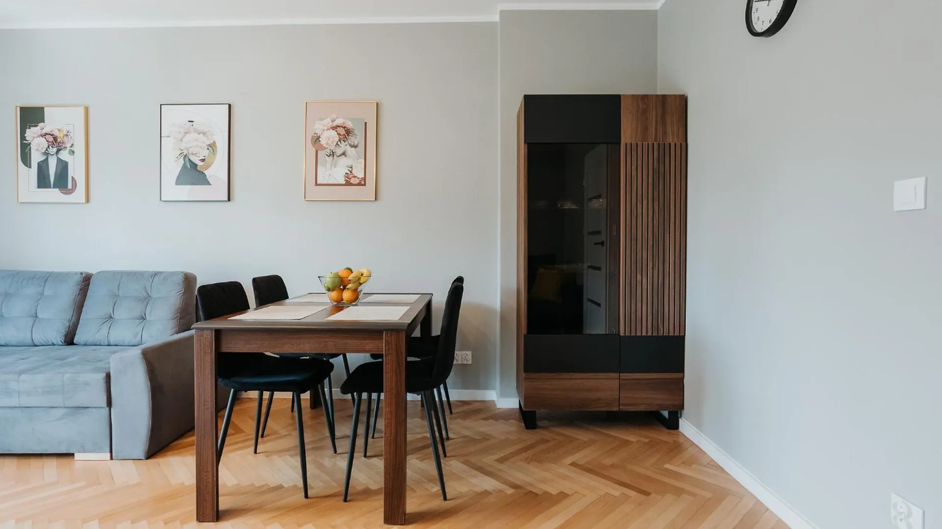 Connecta Apartament In City Center With Ac Krakow Apartment